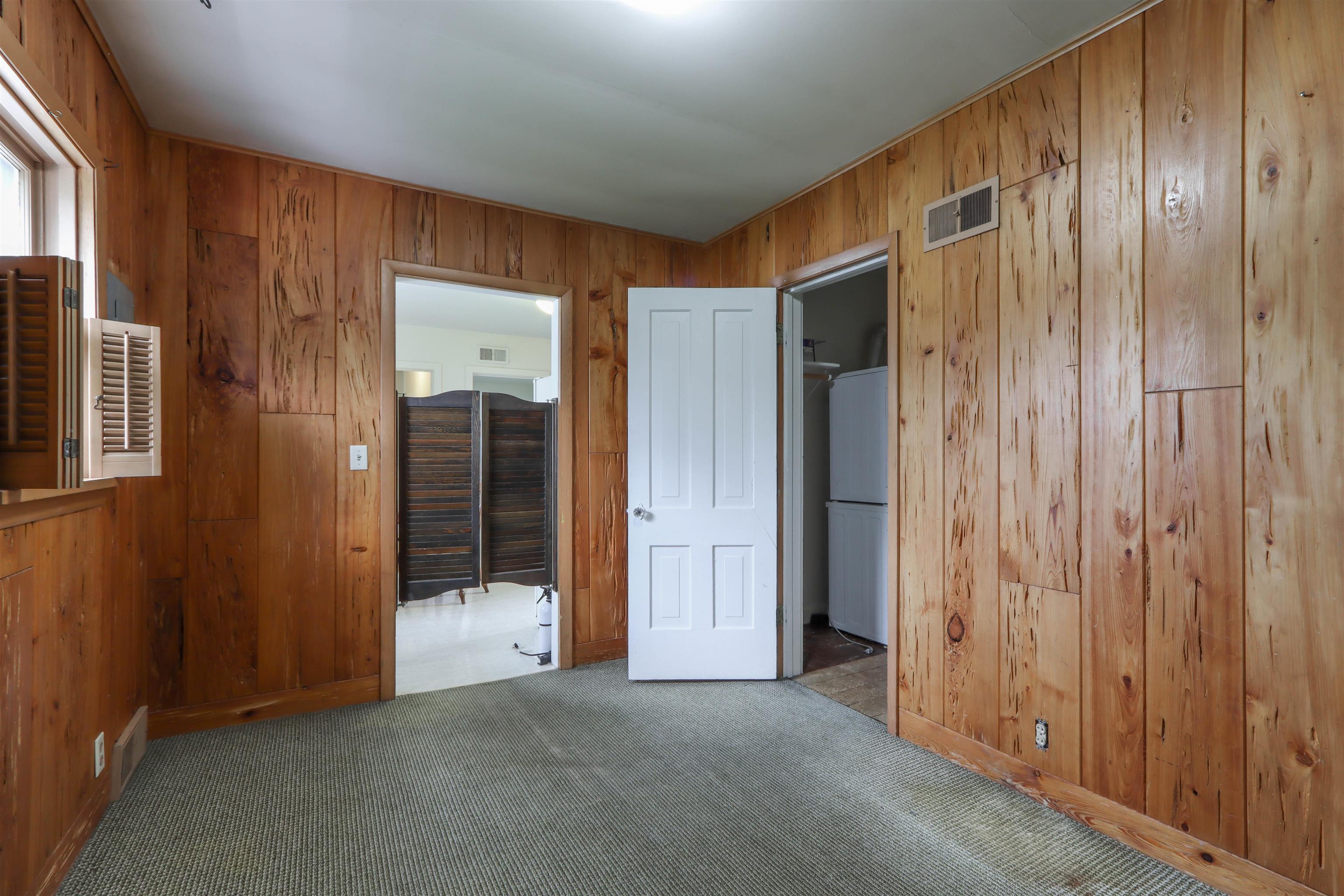 Laundry/Storage Room