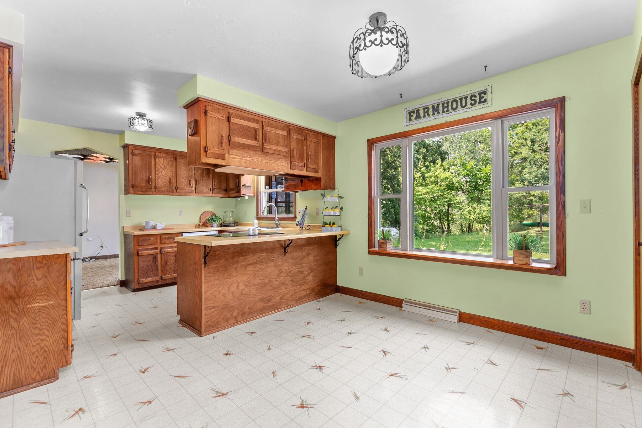 dining area in eat in kitchen