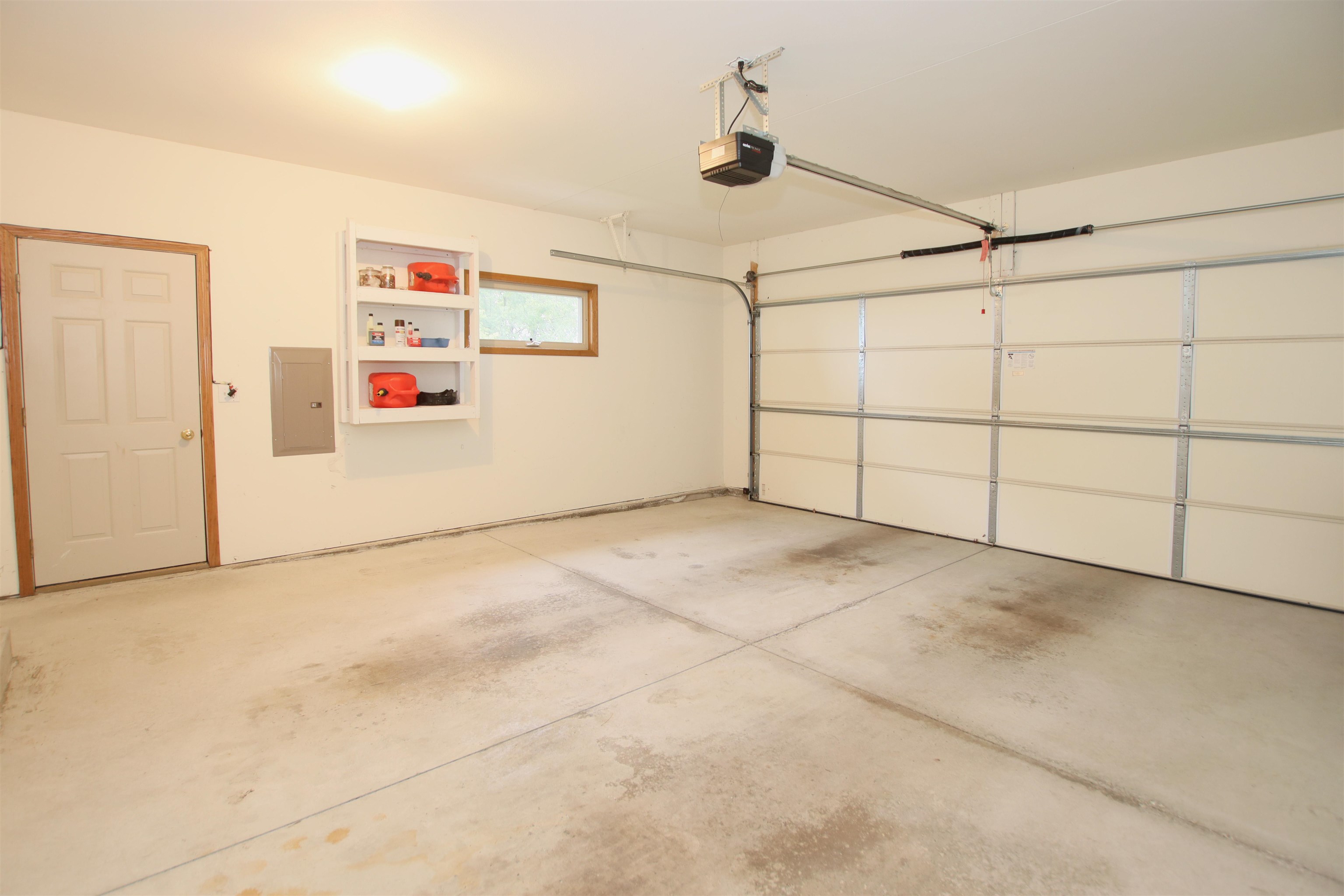 2 car garage w service door