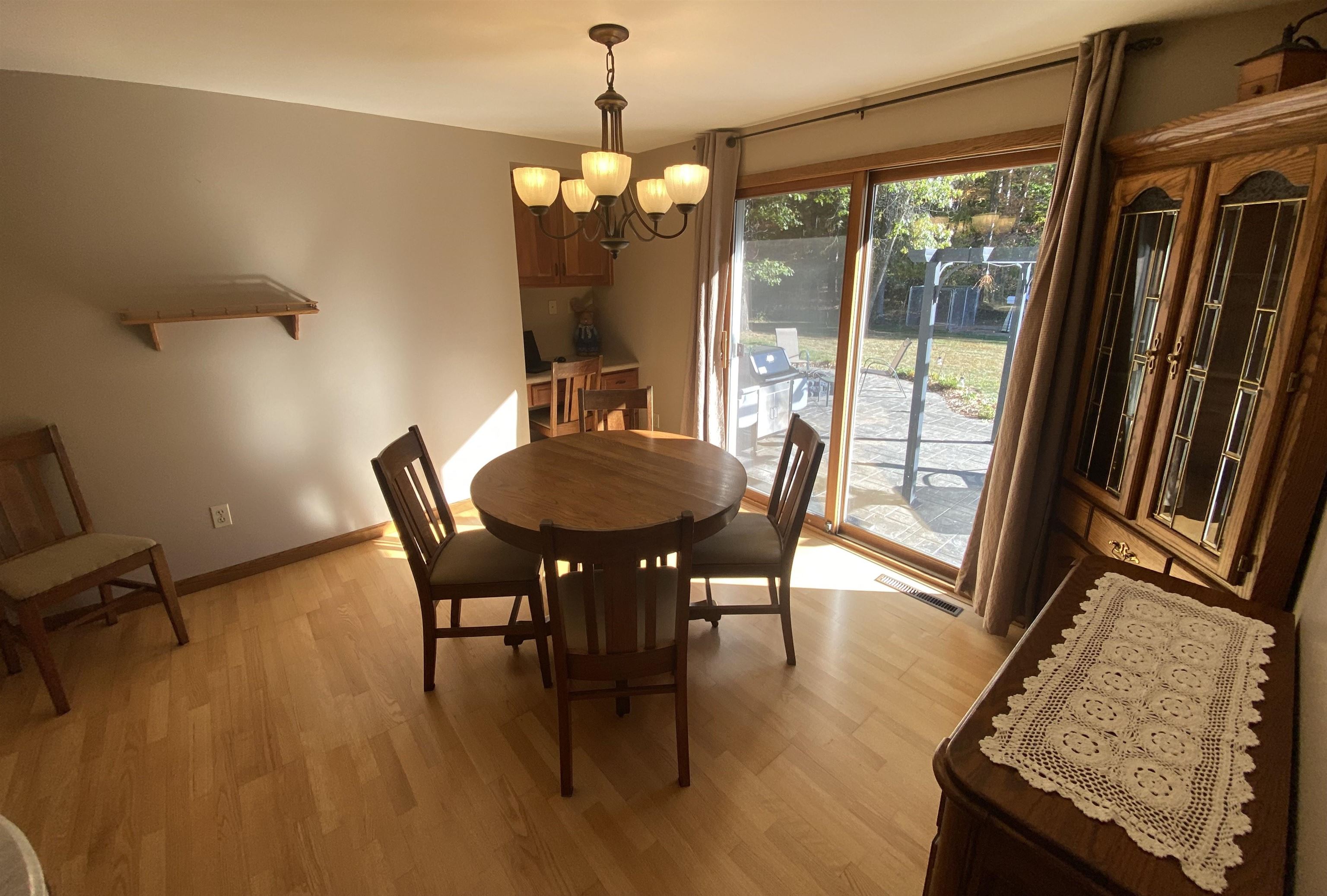 Formal dining room w/ sliding doors to 2-tier patio