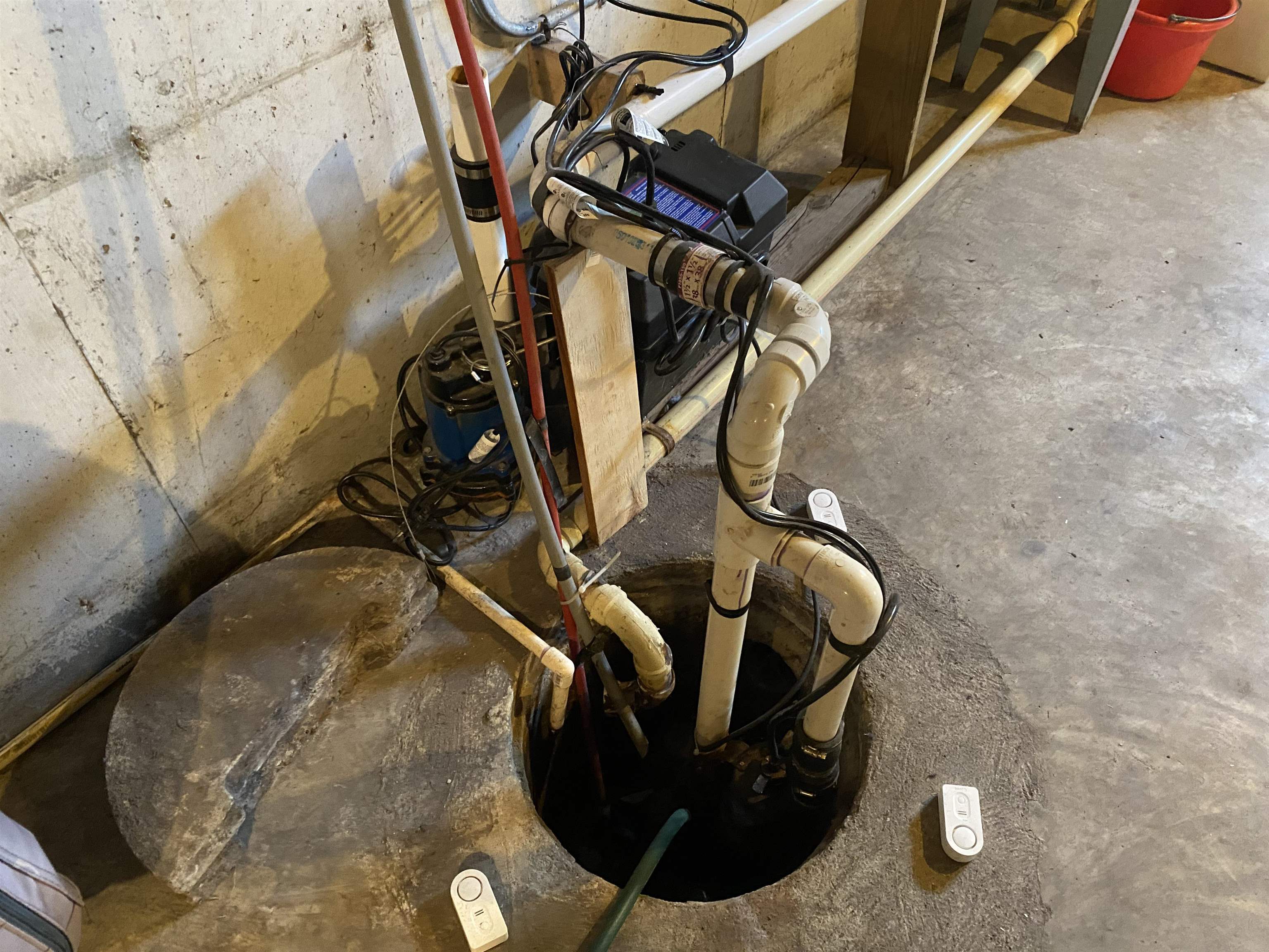 Sump pump has a 2nd generator back up system